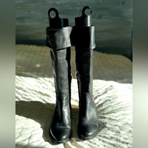 Vince Camuto women’s tall boots black  size 6.5  decorative zip back and buckles